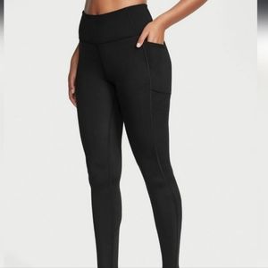 NWT Victoria's secret incredible essential leggings  size 6
